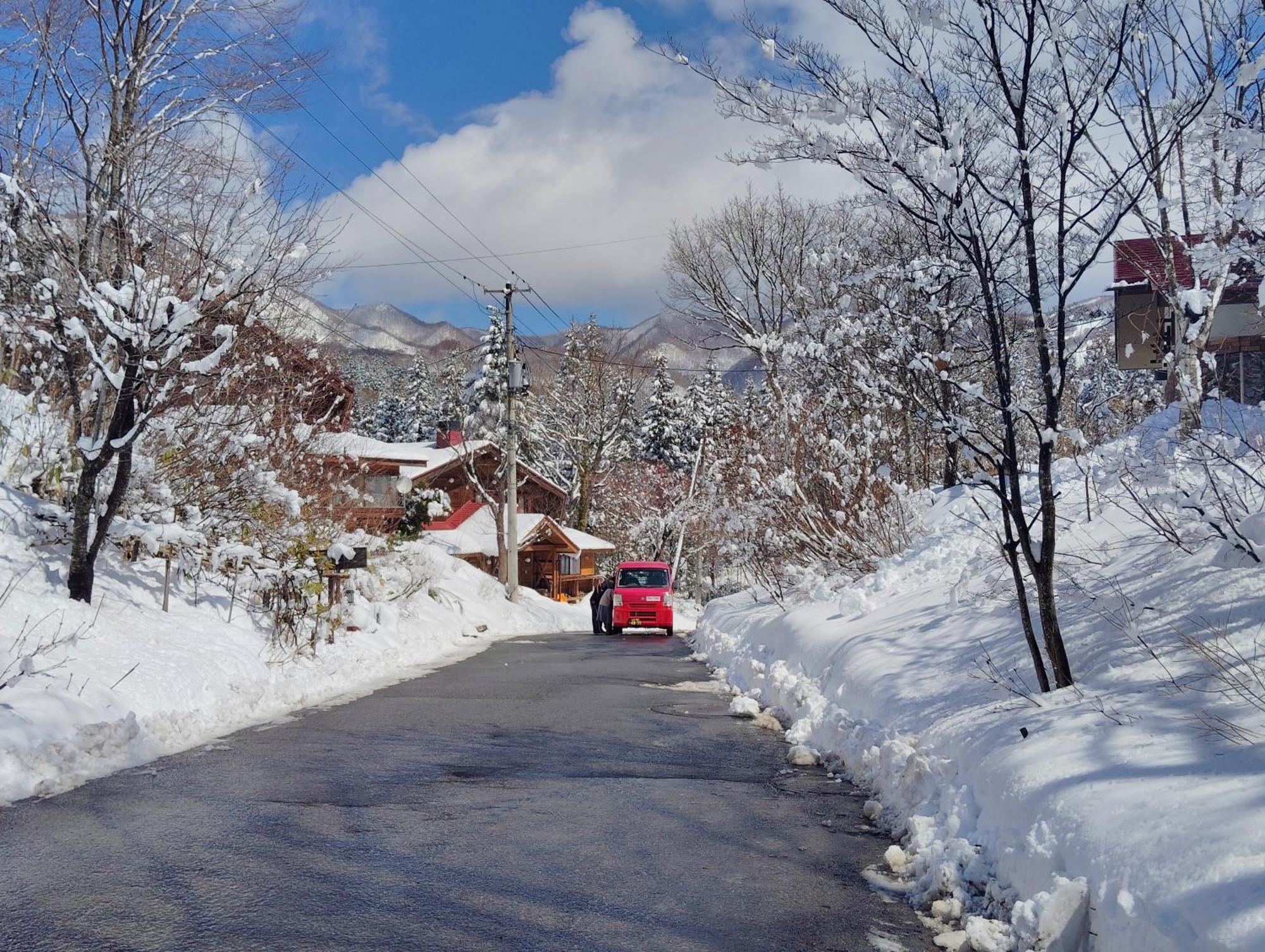 Snowfall Meteor 飛雪流星 Kaminoyama Exteriör bild